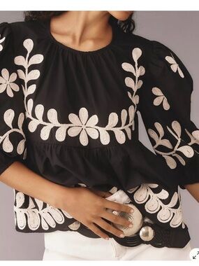 Anthropologie Black & White Embroidered Floral Puff sleeve top
Size Small